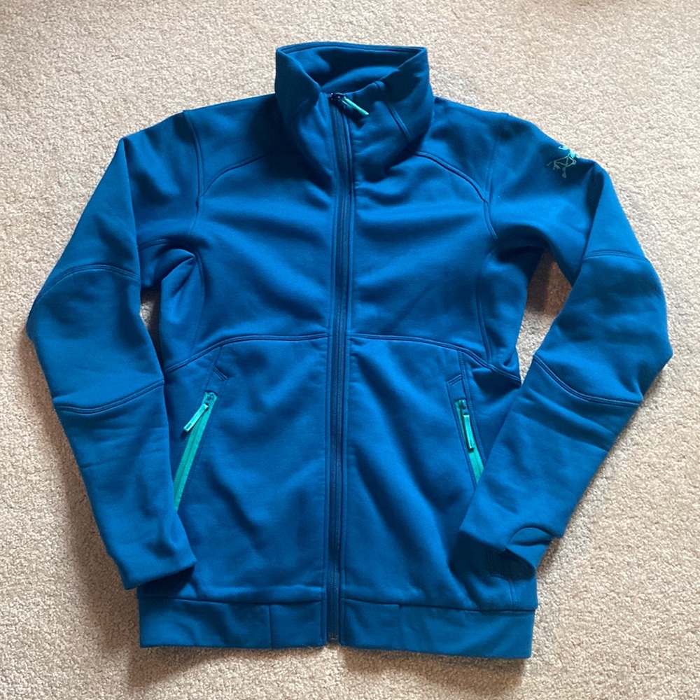 Arc’teryx fleece zip up jacket
